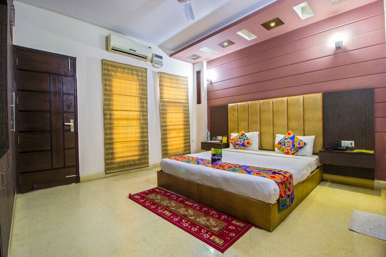 Fabhotel Moon Hospitality Dlf Phase 3