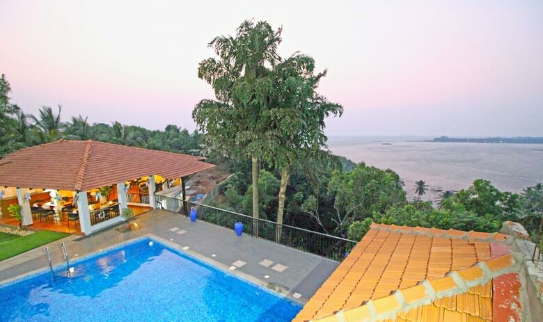 Hotel Raposo Holiday Resort
