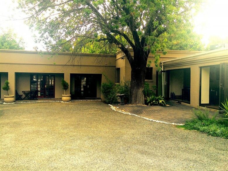 Hotel The Nightingale Guesthouse