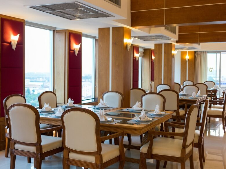 Hotel Eastern Grand Palace