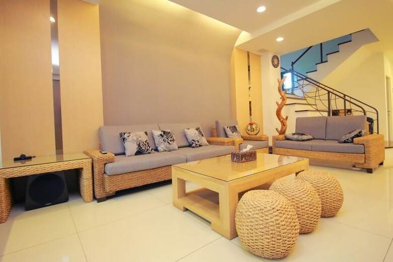 Bed & Breakfast Riverside Villa