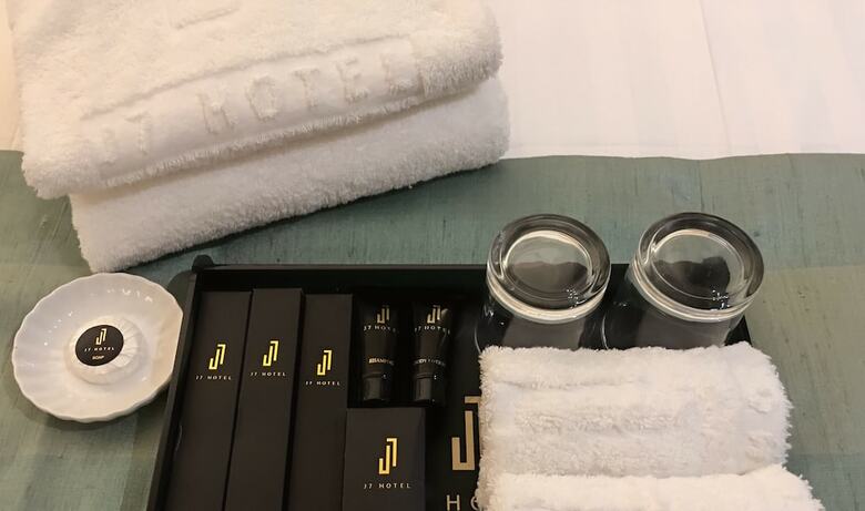 J7 Hotel Iloilo