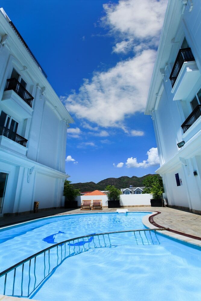 Paragon Villa Hotel