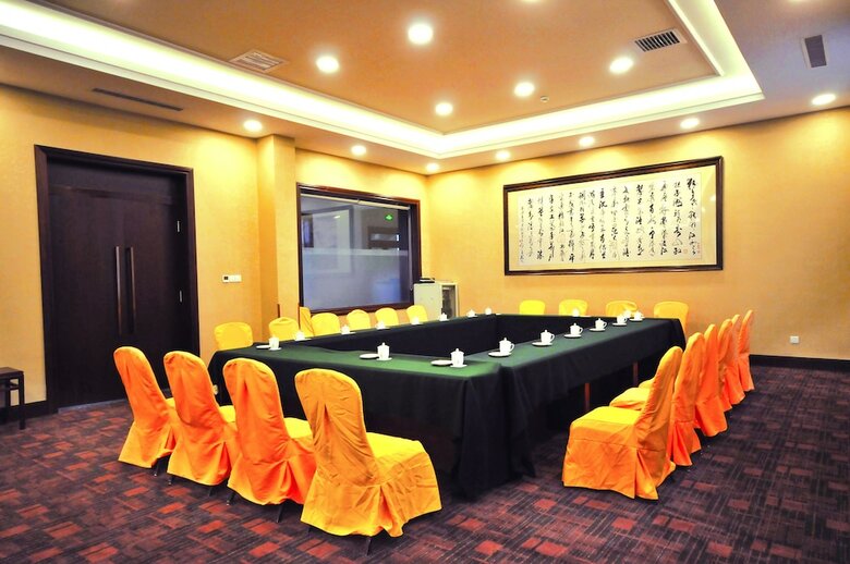 Xincheng Hotel