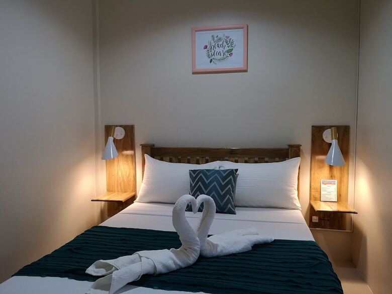 Bed & Breakfast Tropical Stay Accommodations