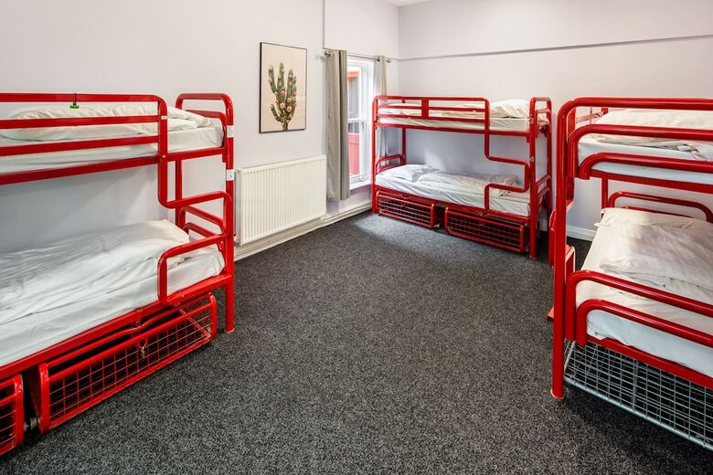 Hostal Astor York