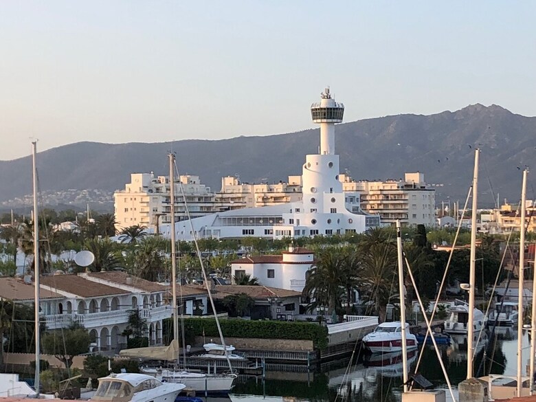 Apartamentos Port 27