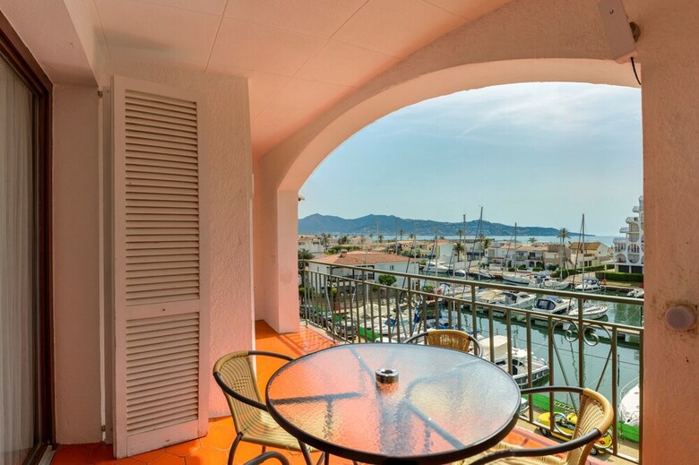 Apartamentos Port 27