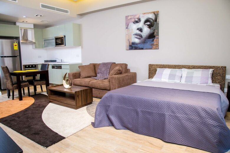 Pls Apartments - Cantonments