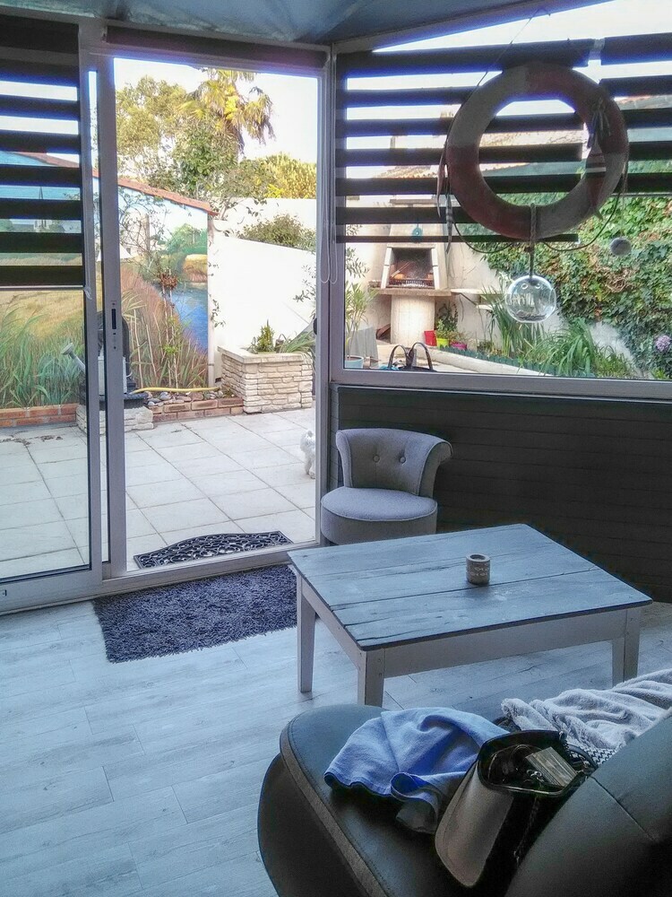 Patio Et Terrasse Au Soleil