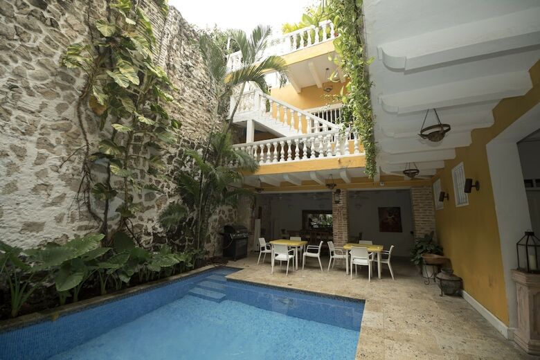 Casa Santo Domingo By Nomad Guru