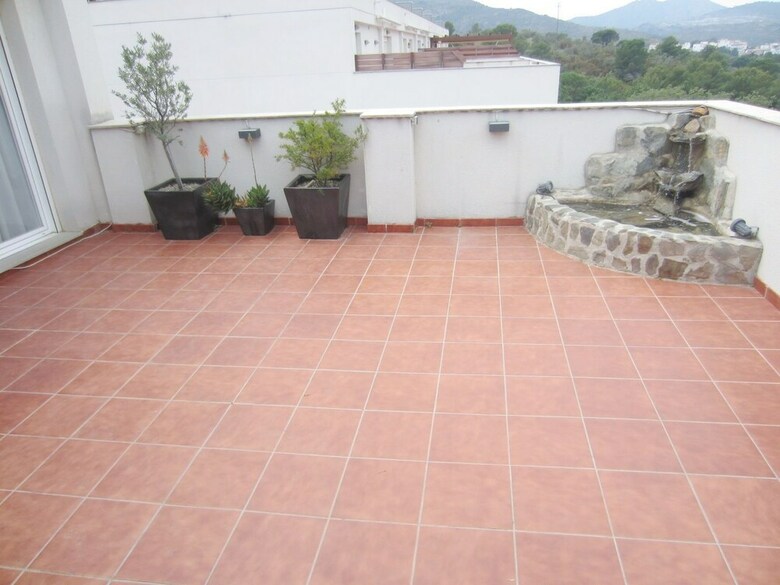 Apartamentos Atico Vila Llan�a - 1801