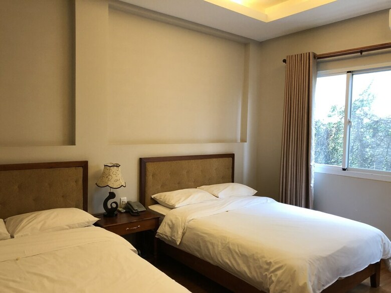 Dreams Hotel