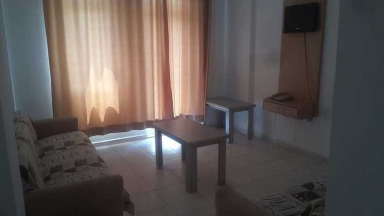 Lale Apart