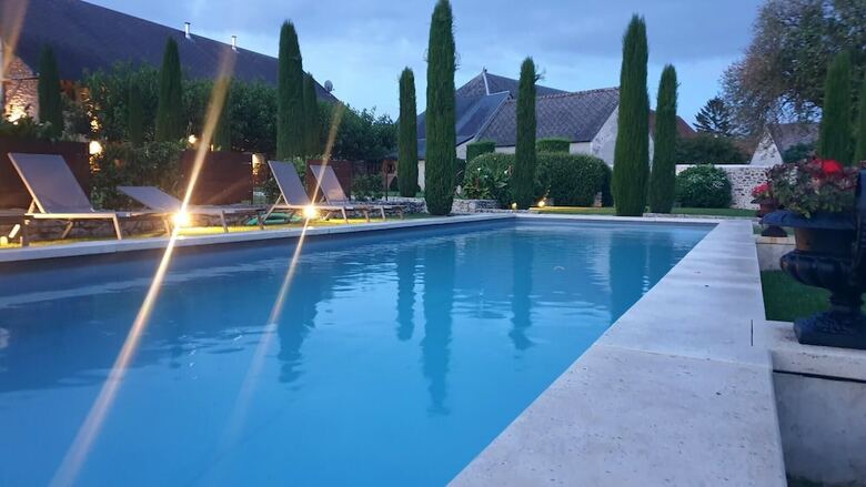 Bed & Breakfast Les Loges De Saint Eloi