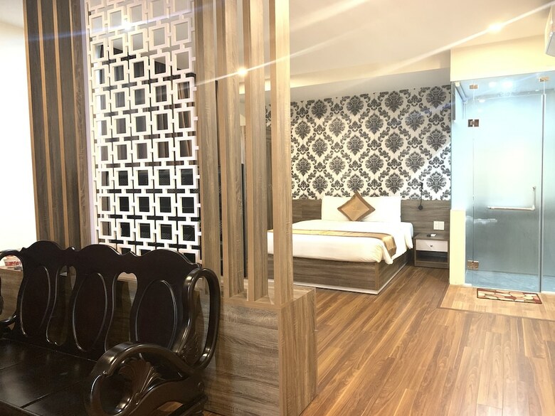 Nice Hue Hotel