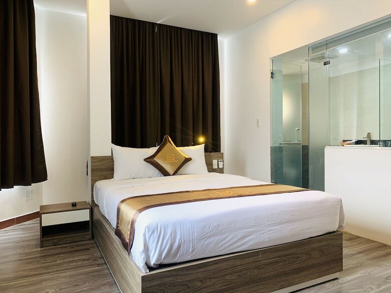Nice Hue Hotel
