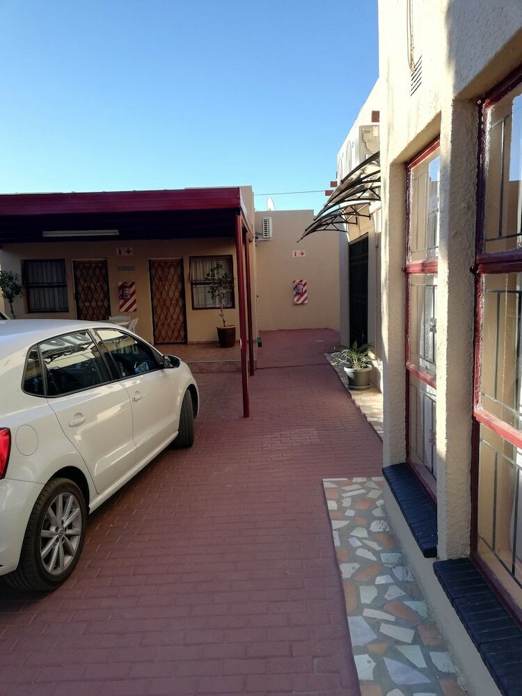 Hotel Sentlhaga Guest House