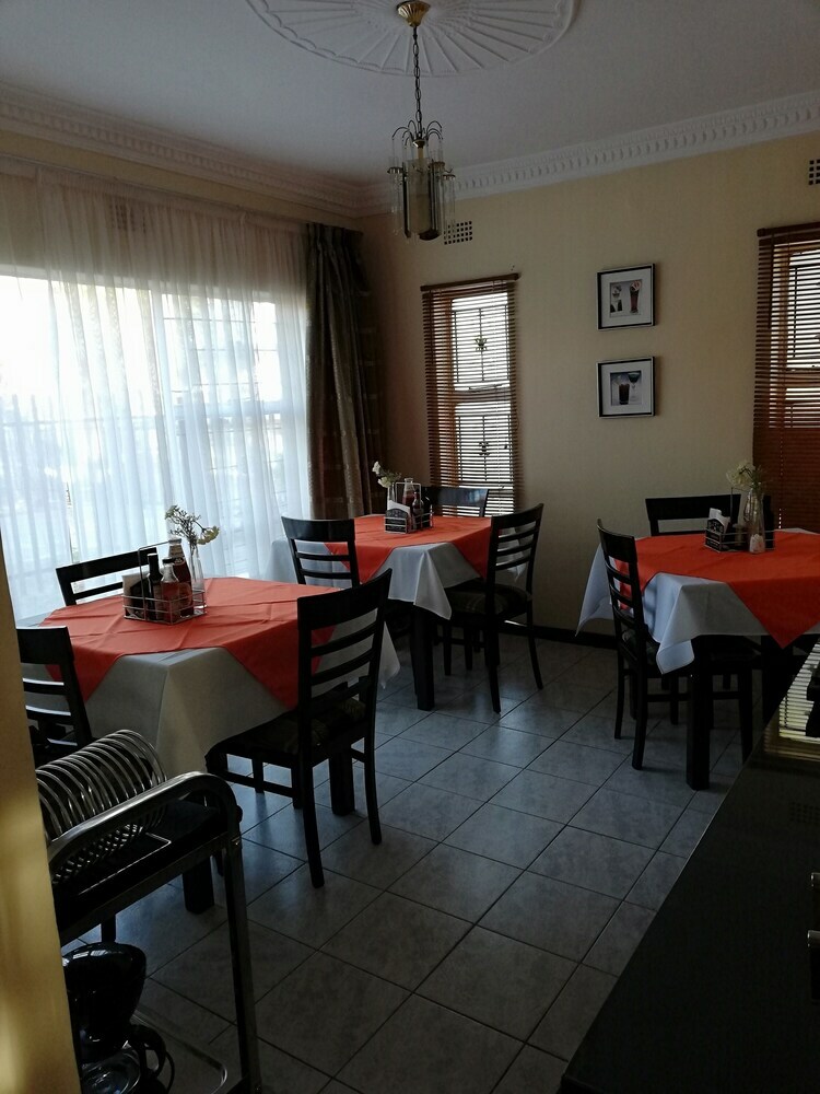 Hotel Sentlhaga Guest House