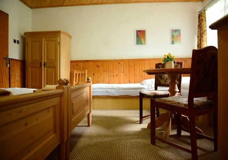 Bed & Breakfast Penzion U Hrocha
