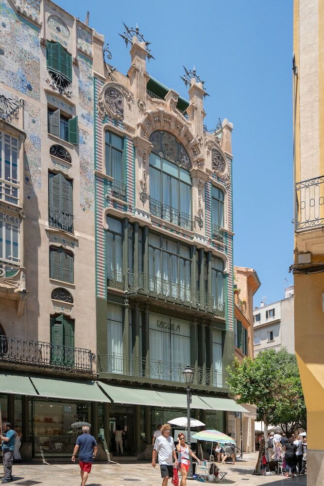 Apartamentos L'aguila Suites Sagrera