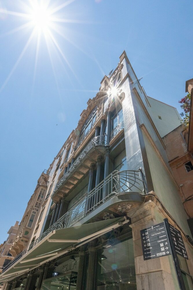 Apartamentos L'aguila Suites Gaud�