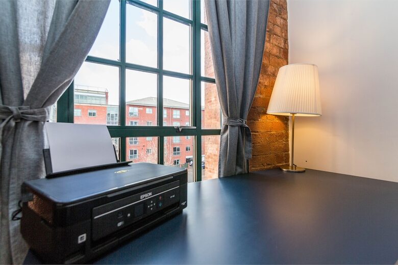 Apartment 86