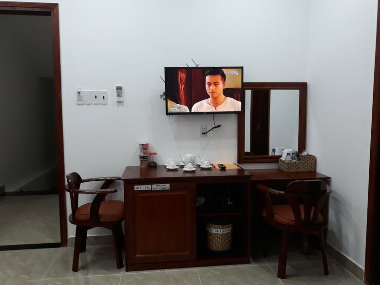 Hotel Con Son City