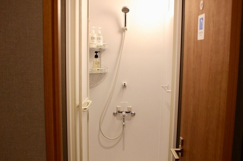 Hostal Bnb+ Tokyo Tamachi - Hostel