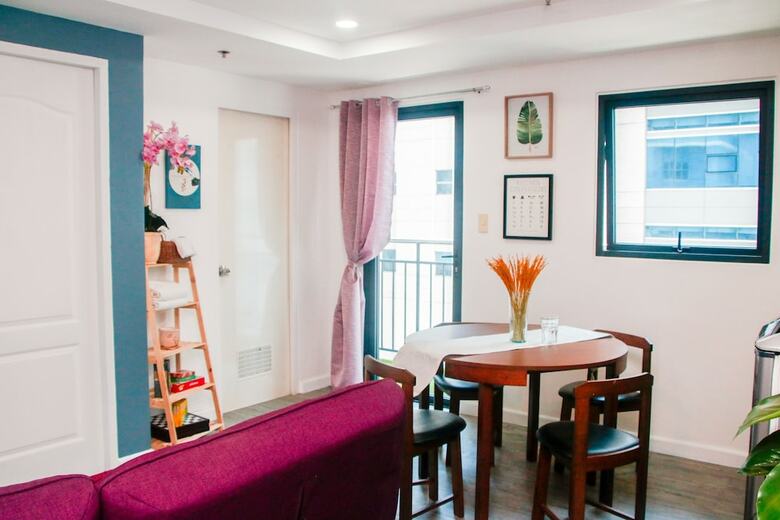 Apartamentos Indigo Ortigas @ Adb Avenue Tower