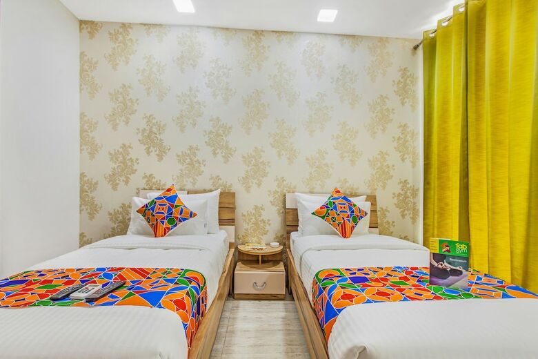 Fabhotel Comfort Dome Premium