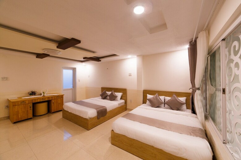 Tea Leaf Hotel
