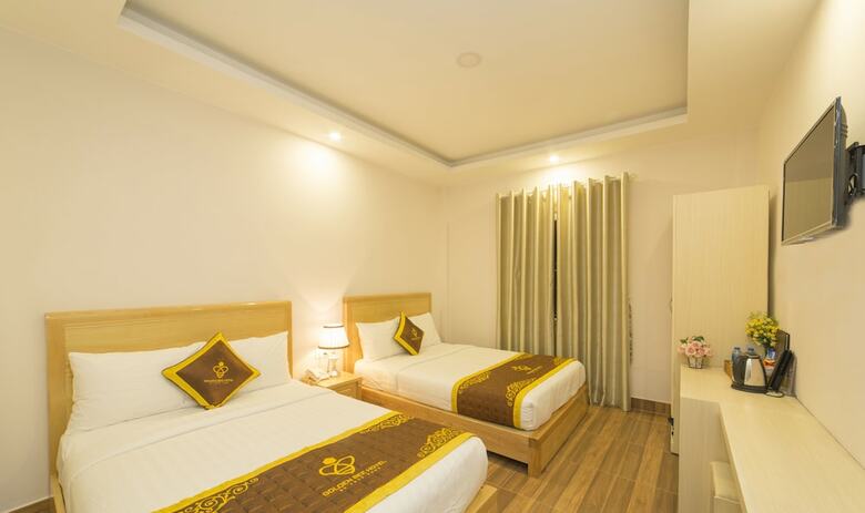 Golden Bee Hotel