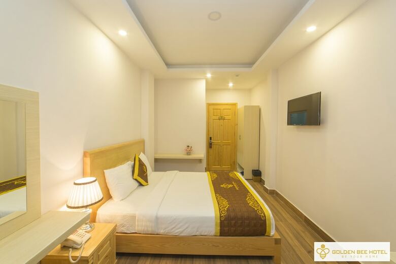 Golden Bee Hotel