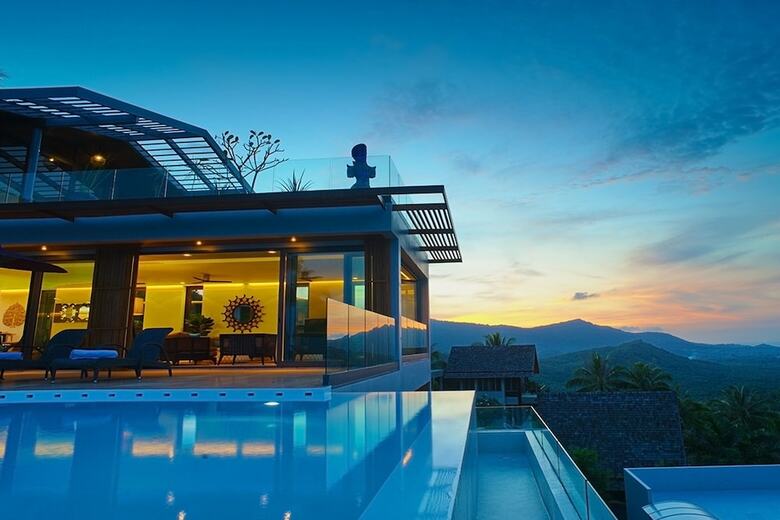 Luxury Villa Crystal Blue