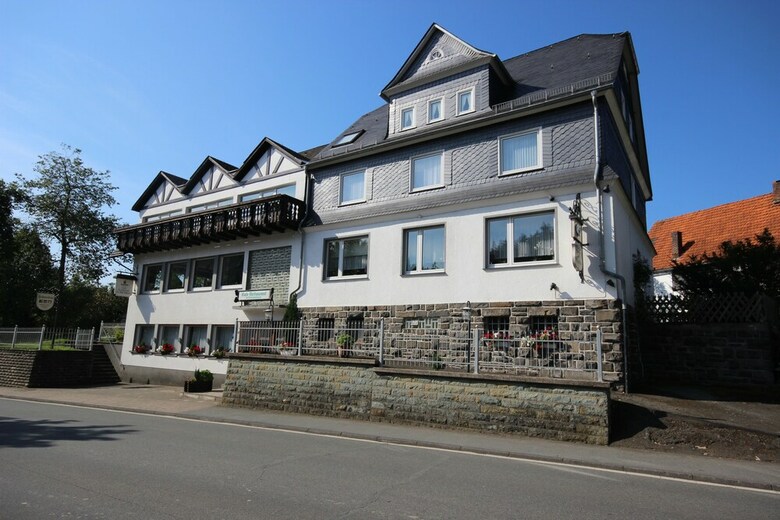 Hotel Pension Restaurant Schnorbus