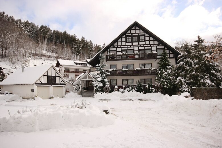 Hotel Pension Restaurant Schnorbus