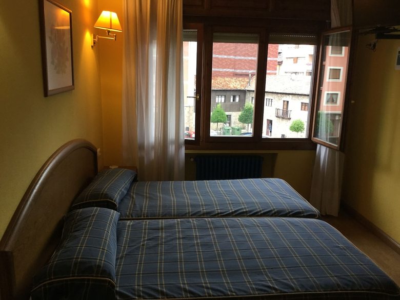 Pension Hostal Caf� Espa�ol