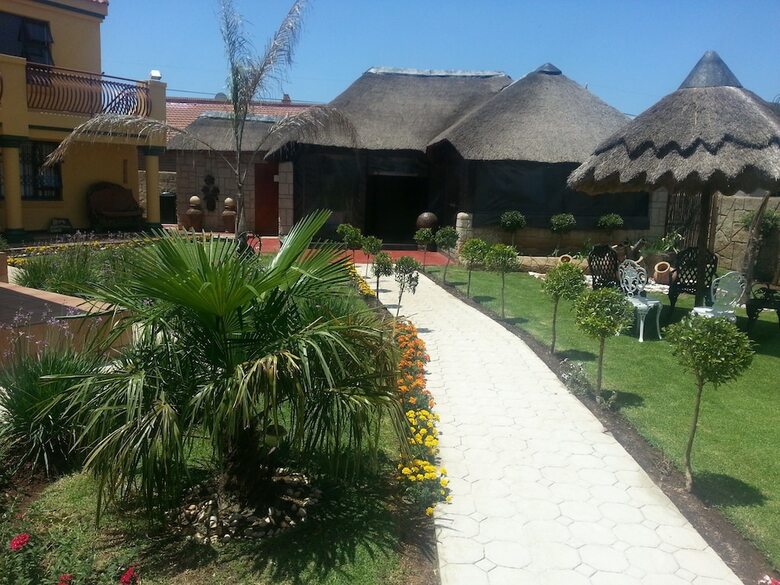 Hotel Ga-dikobo Guest House