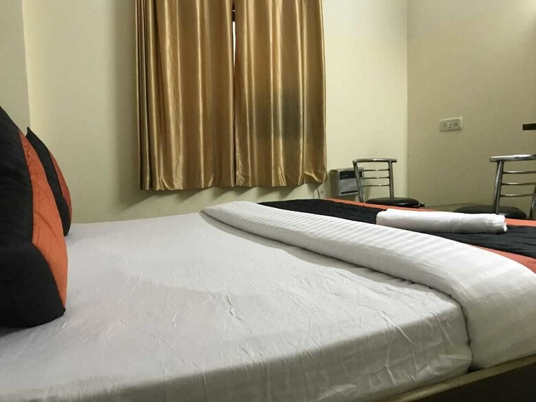 Hotel Aamantran Inn