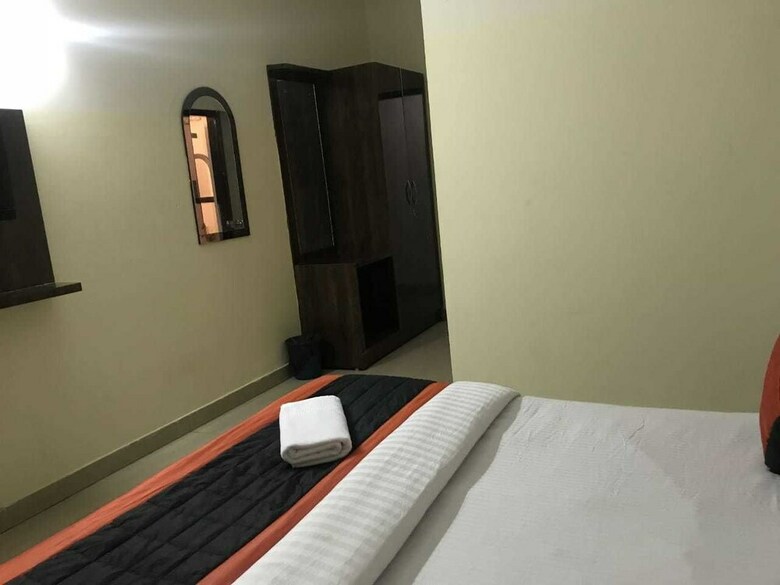 Hotel Aamantran Inn