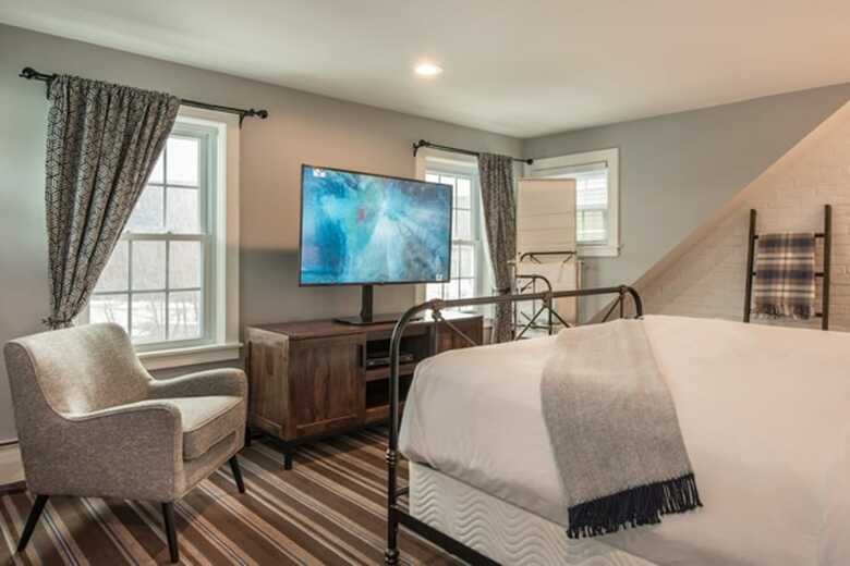 Hotel Inns At The Equinox