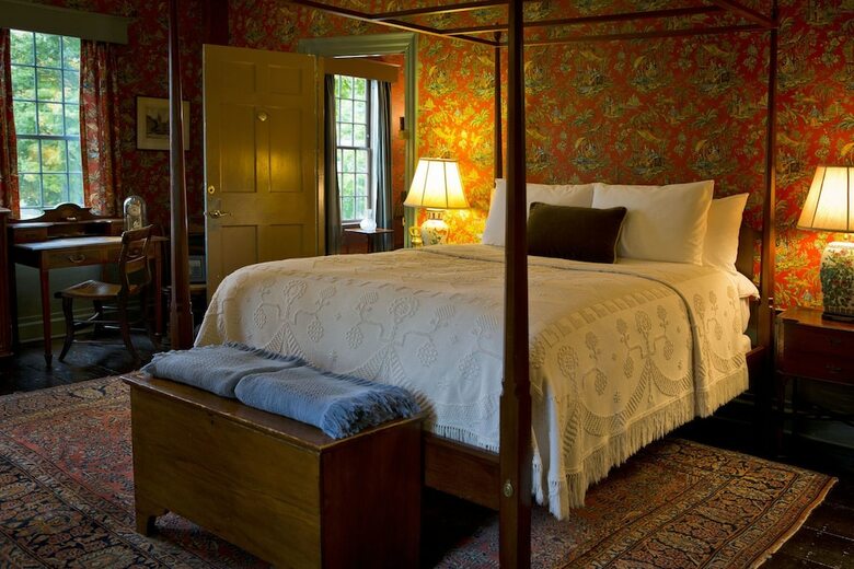 Hotel Inns At The Equinox