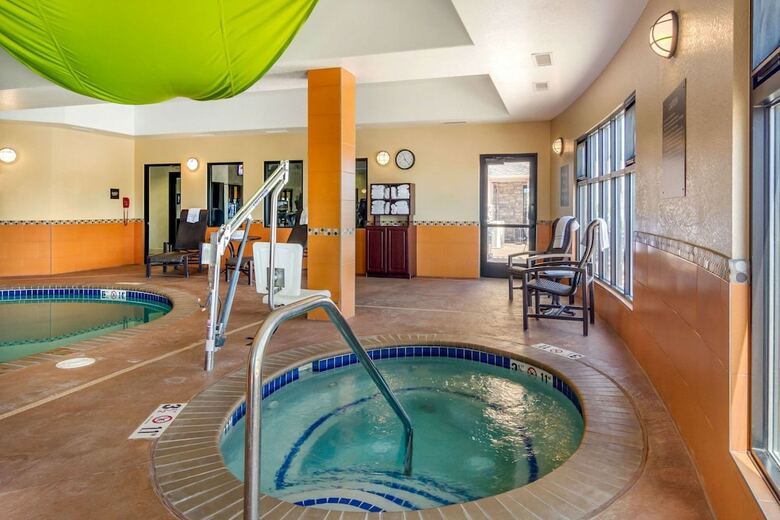 Hotel Comfort Inn & Suites Denver Northeast Brighton