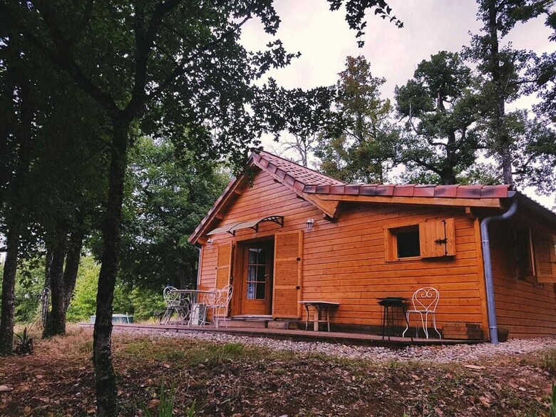 Chalet Dans Les Bois Du Quercy