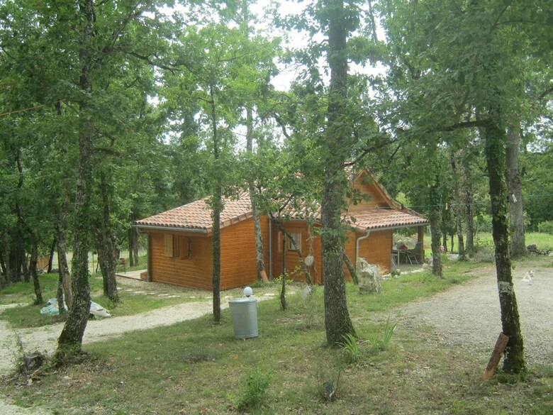 Chalet Dans Les Bois Du Quercy