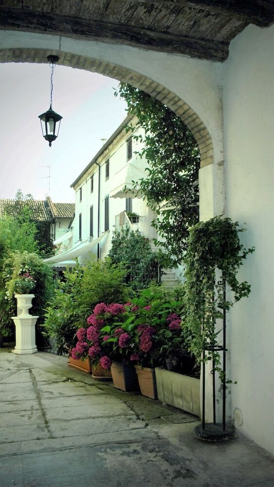 Dimora E Arte - Bed And Breakfast