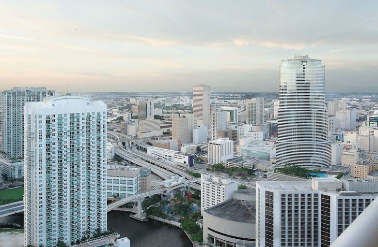 Brickell By Miami Vacation Rentals