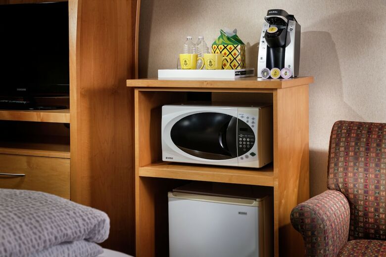 Hotel Staypineapple, University Inn, University District Seattle