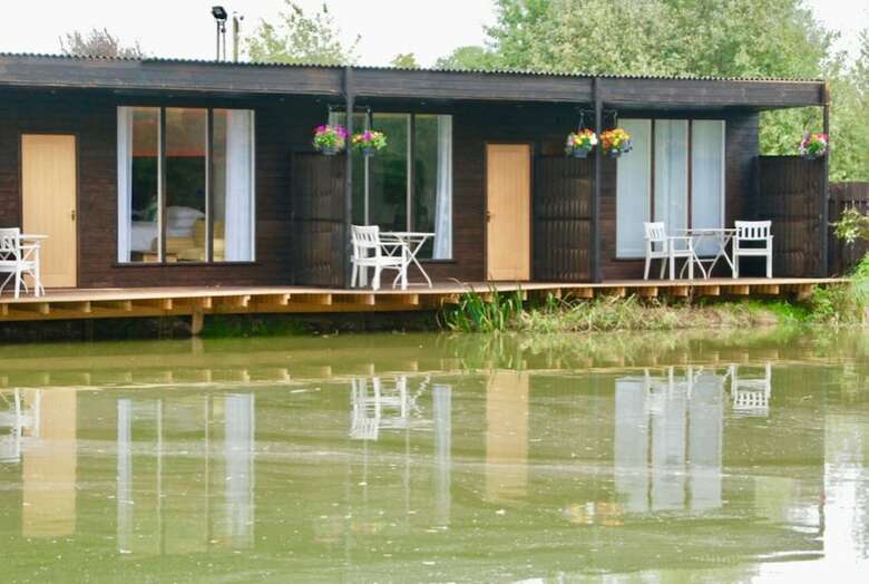 Bed & Breakfast The Waterfront Lodges